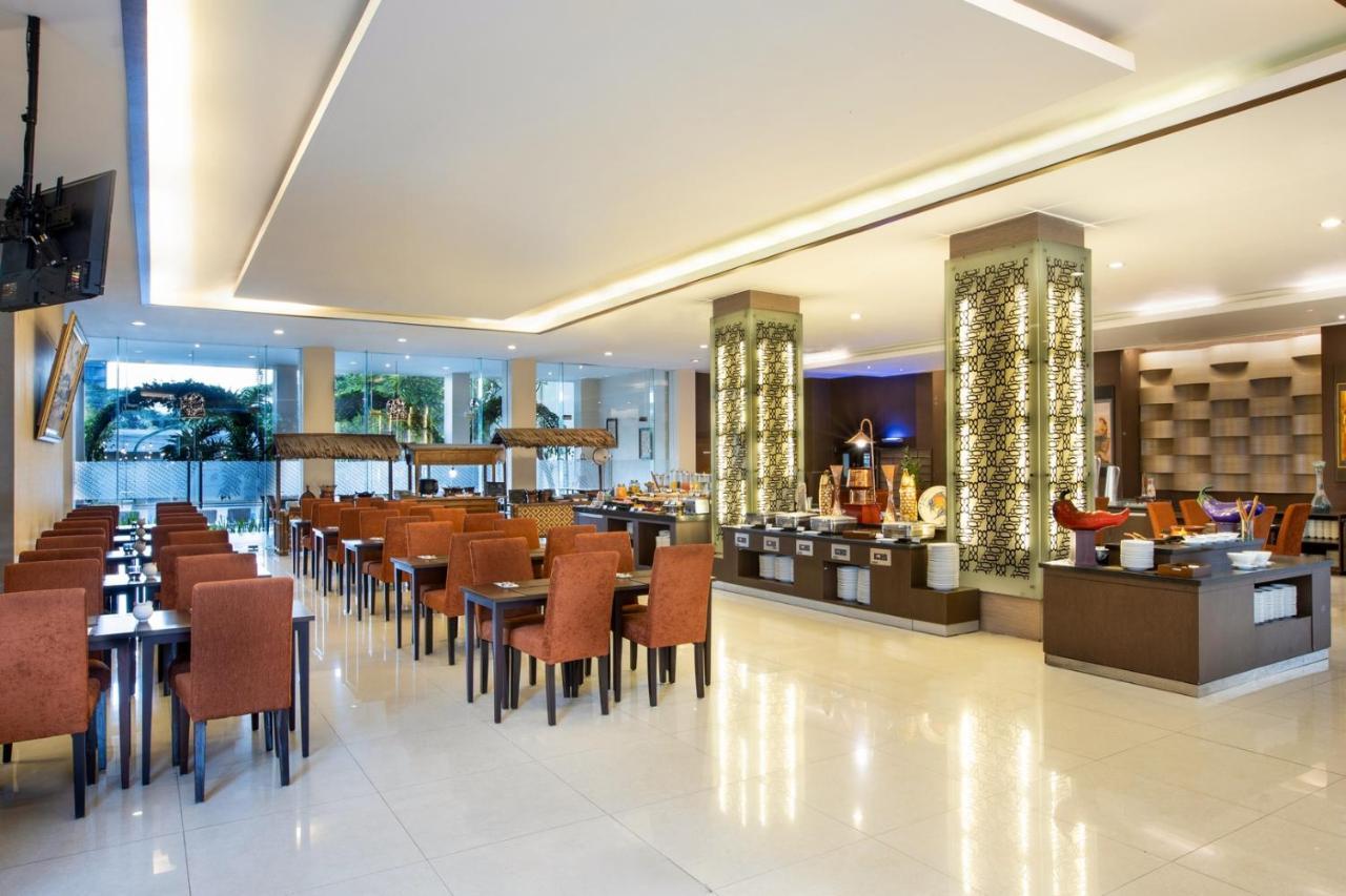 Riss Hotel Malioboro Джокьякарта Экстерьер фото