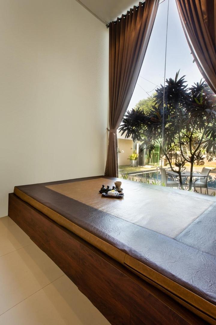 Riss Hotel Malioboro Джокьякарта Экстерьер фото