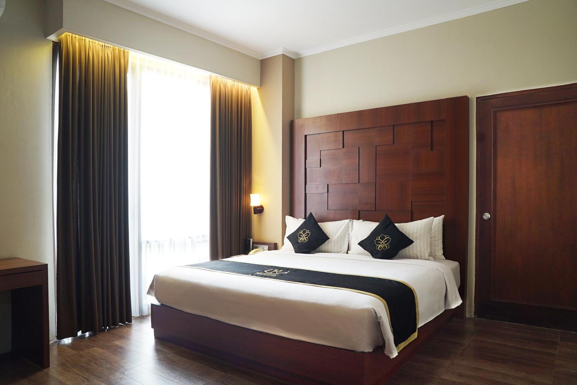Riss Hotel Malioboro Джокьякарта Экстерьер фото