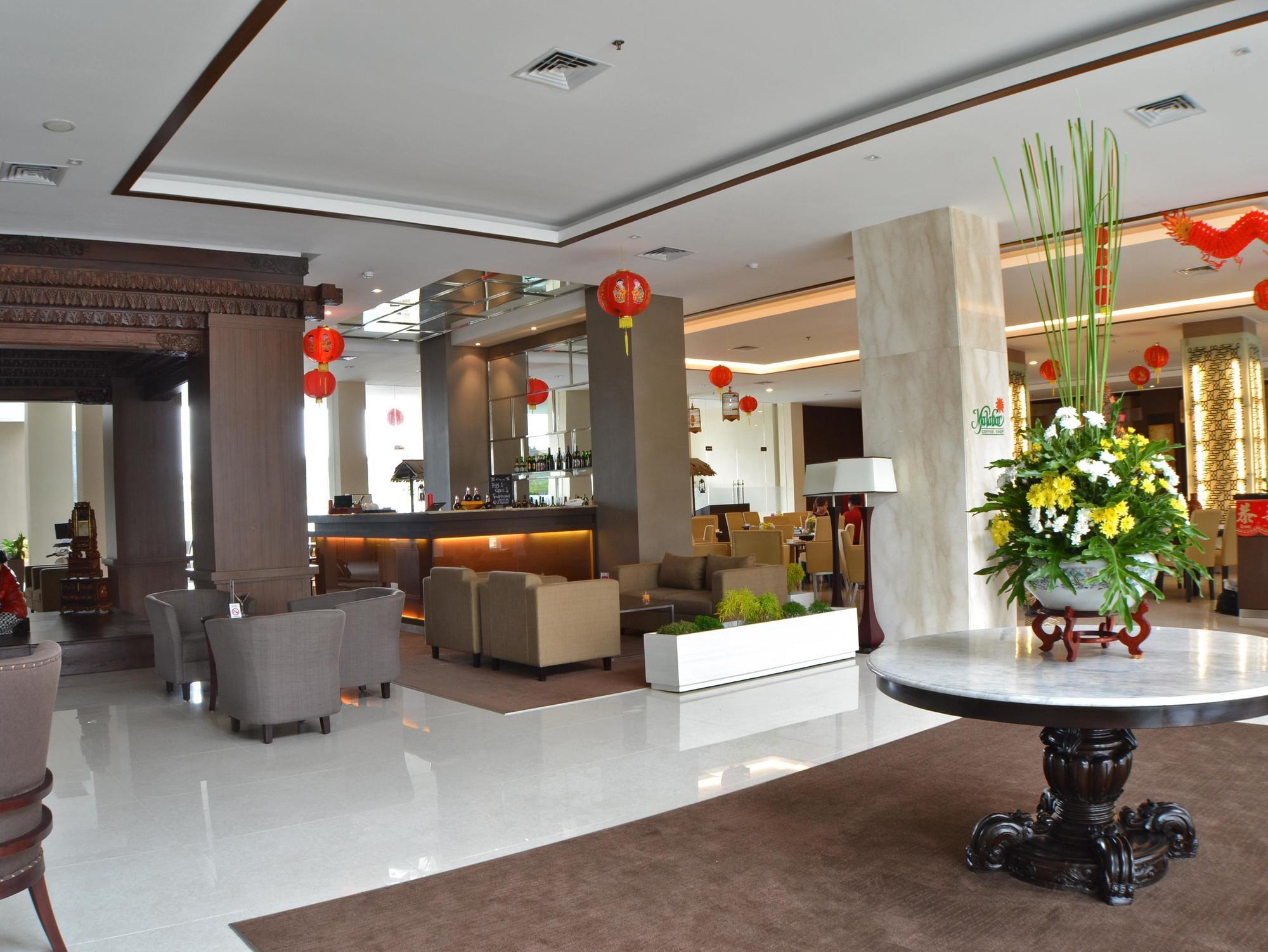 Riss Hotel Malioboro Джокьякарта Экстерьер фото