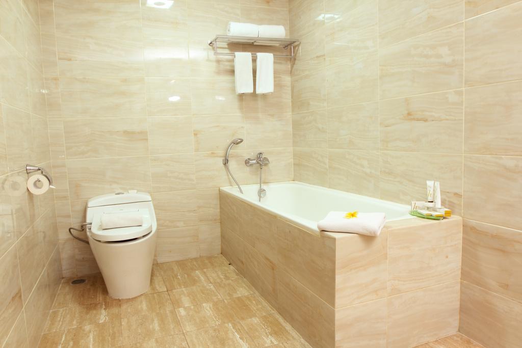 Riss Hotel Malioboro Джокьякарта Экстерьер фото