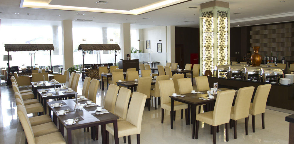 Riss Hotel Malioboro Джокьякарта Экстерьер фото